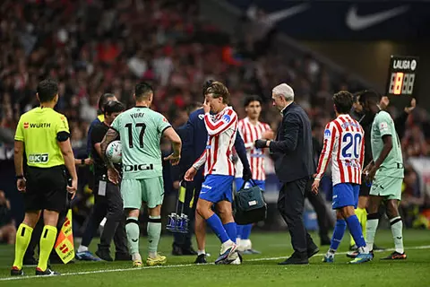 قبل مواجهة أرسنال.. أتلتيكو مدريد يعلن إصابة بابلو باريوس
